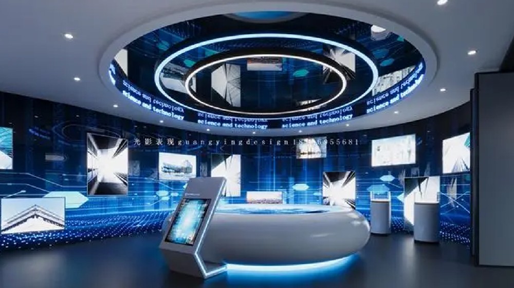 追求科技感，北京科技館透明拼接屏